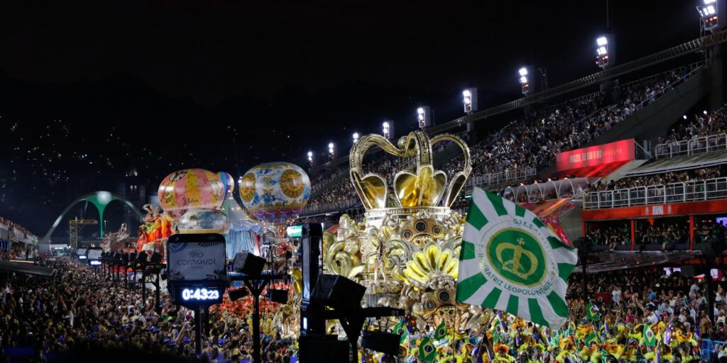 cidade-do-rio-tera-movimento-intenso,-com-ate-oito-milhoes-de-folioes