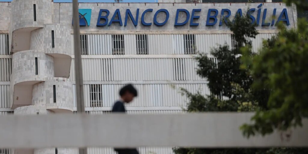 brb-firma-acordo-para-transferir-ativos-comprados-do-banco-master