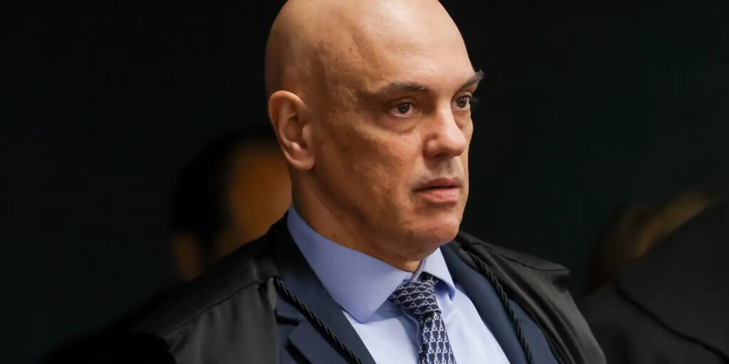 moraes-vota-pela-condenacao-de-eduardo-bolsonaro-no-caso-do-tarifaco