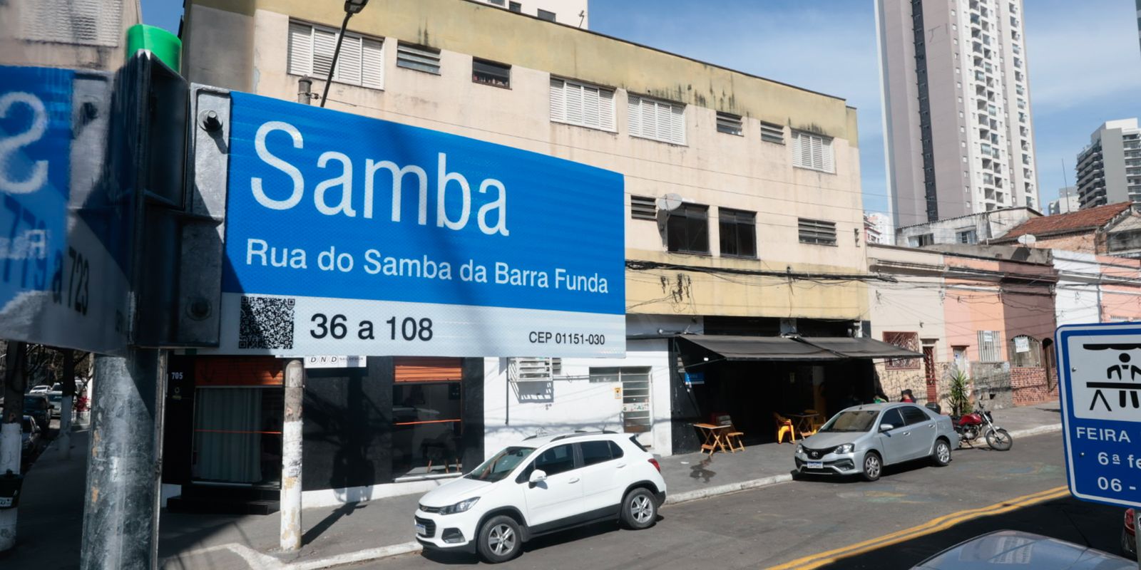 “chao-de-memoria”,-rua-do-samba-homenageia-berco-do-genero-em-sp