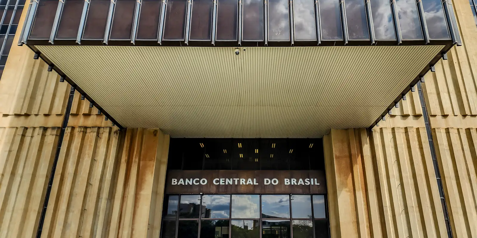 em-nova-reducao,-copom-baixa-taxa-selic-para-14%-ao-ano